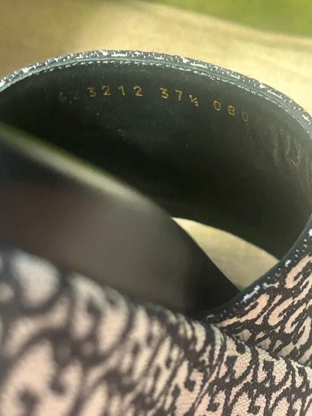 Gucci Black and White GG monogram Platform Slides current and priced to sell - Picture 5 of 11